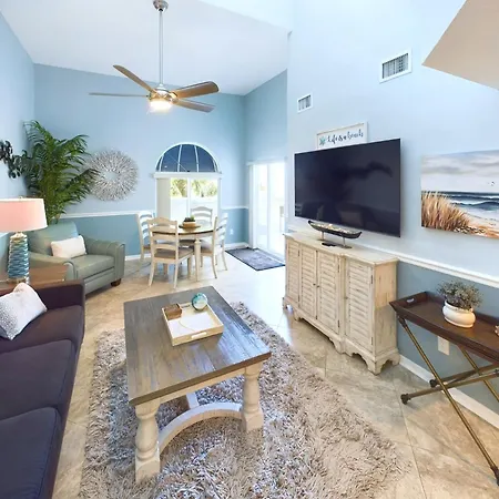 Royal Mansions, Ocean View Penthouse Condo